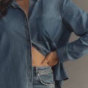 Anthropologe PILCRO Denim Button Down Shirt Women's Size M Roll Tab Sleeve Blue